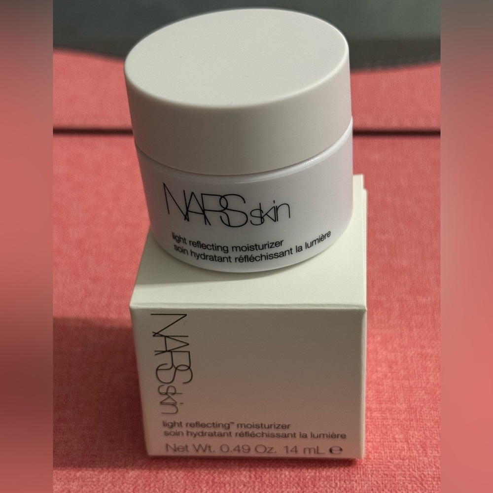 NARS Travel Size Skin Light Reflecting Moisturizer